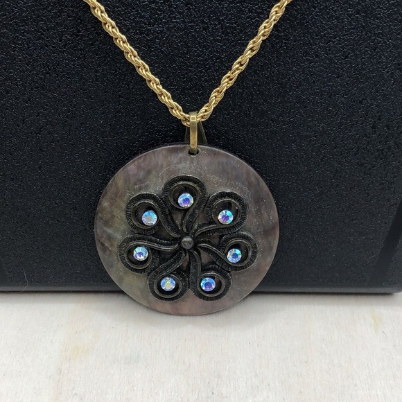 Abalone shell bejeweled sparkling pendant on Betsey Johnson chain necklace boho - Picture 3 of 9